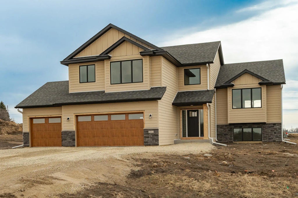 1602 21st Avenue Ne, Kasson