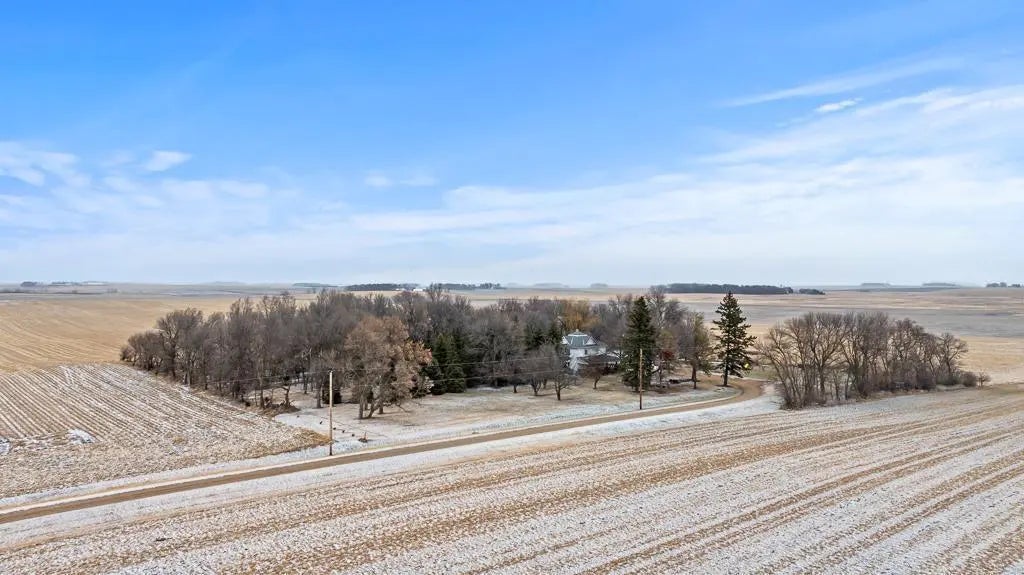 1700 210th Avenue, Currie