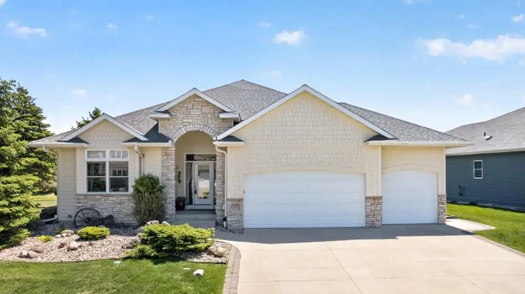 4063 Autumn Lake Court Sw, Rochester