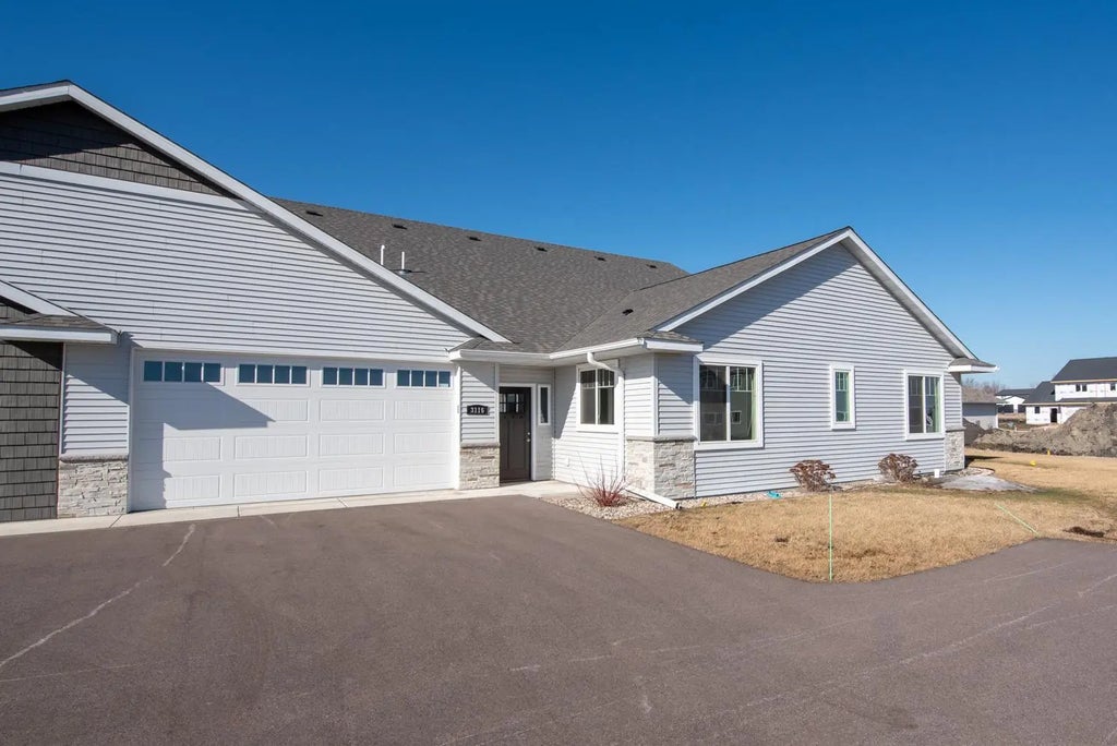3116 Bassett Drive, Mankato