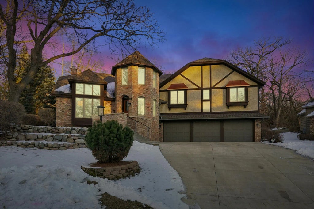 6175 Heather Place Ne, Fridley