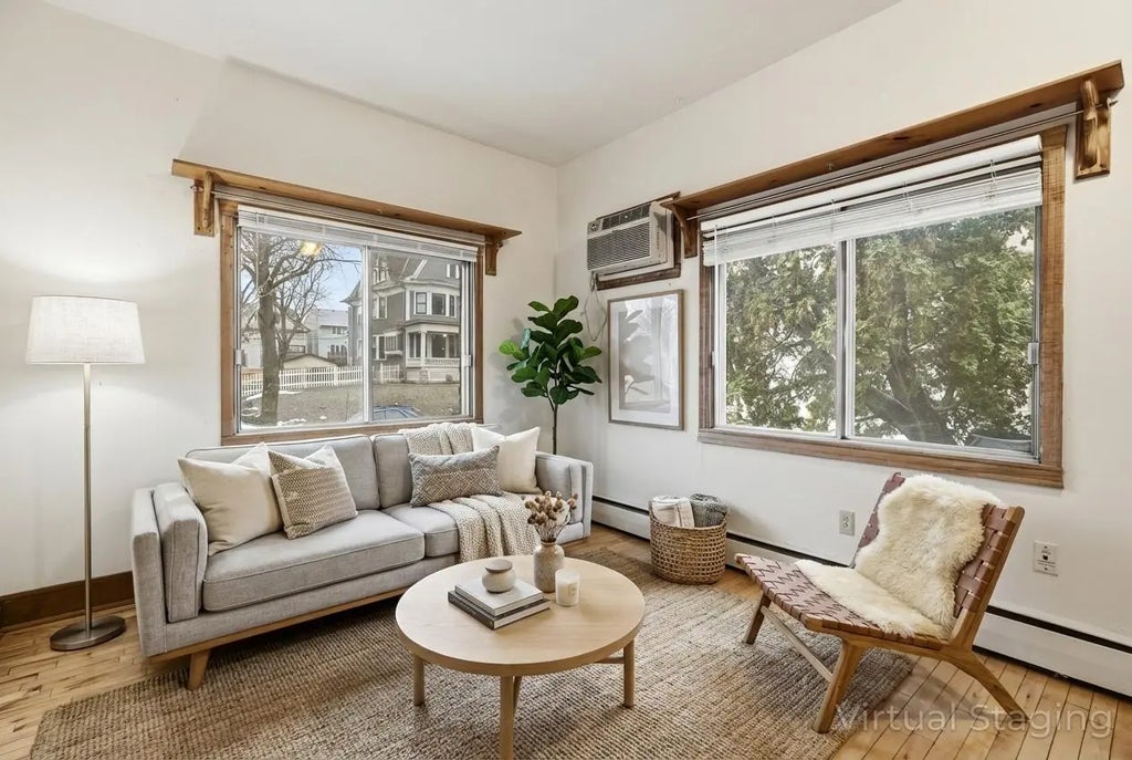 1913 Emerson Avenue 102, Minneapolis