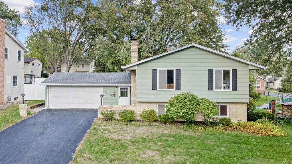 2310 Kraft Street, South St Paul