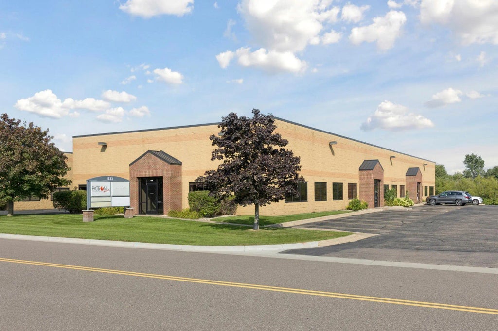 533 Hayward Avenue N, Oakdale