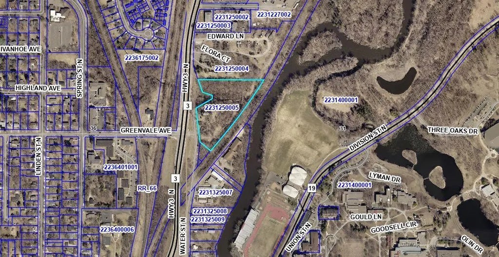 440 Water Street N, Northfield