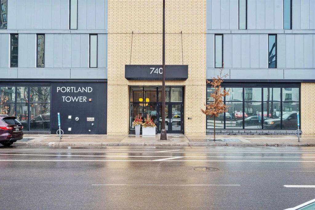 740 Portland Avenue 906, Minneapolis
