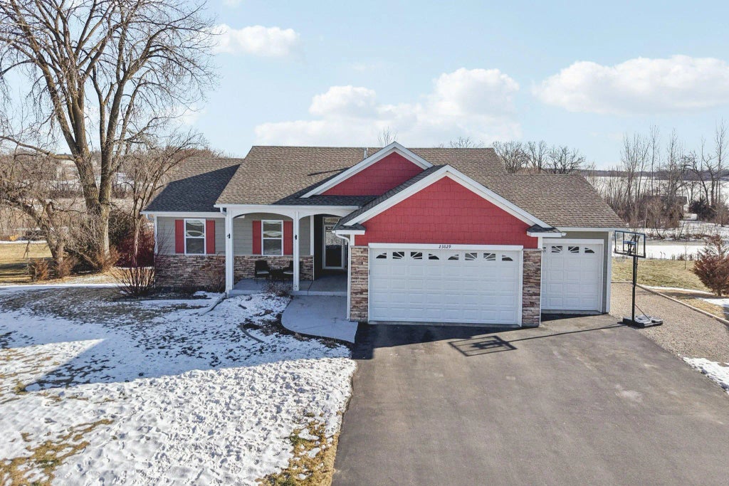 23829 186th Street Nw, Big Lake