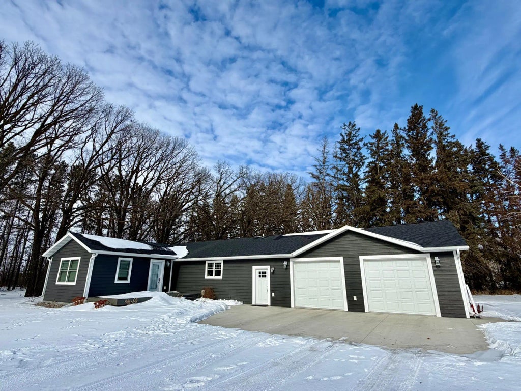29808 County Road 28, Roseau