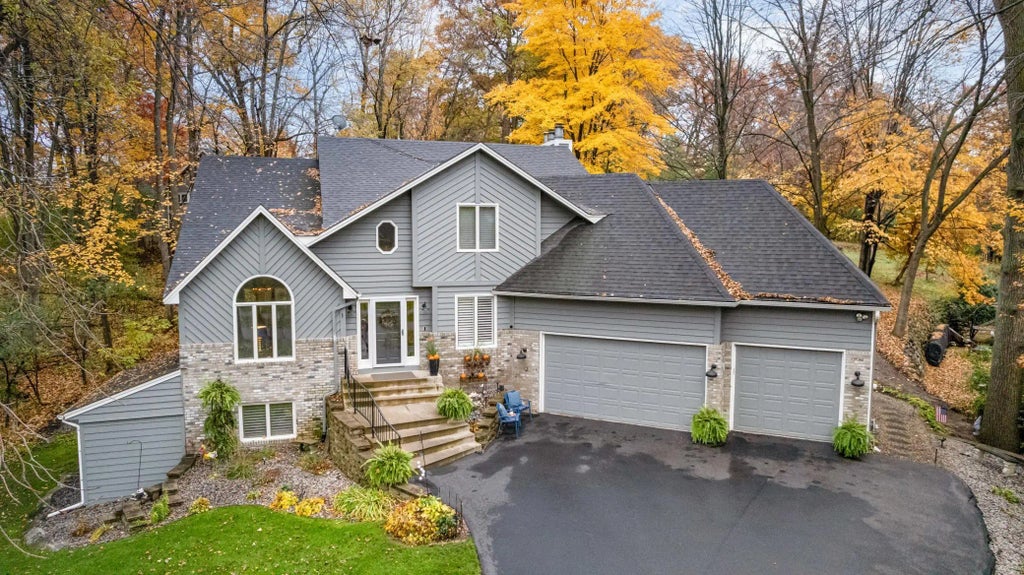 14011 Minnehaha Place, Minnetonka