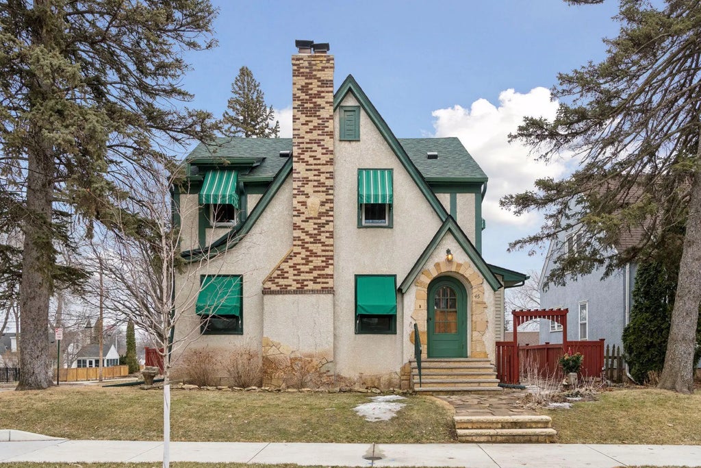 45 15th Avenue N, Hopkins