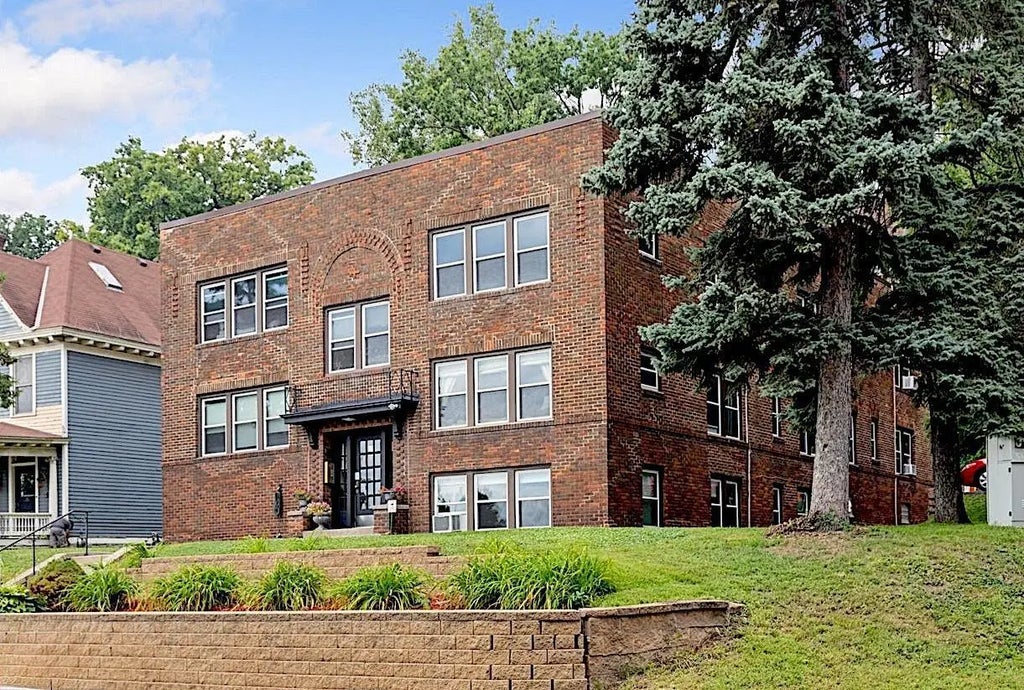 383 Grand Avenue 9, Saint Paul