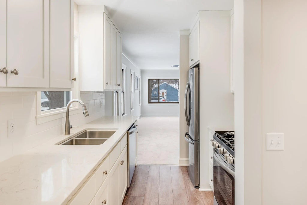 4158 Zane Avenue N, Robbinsdale