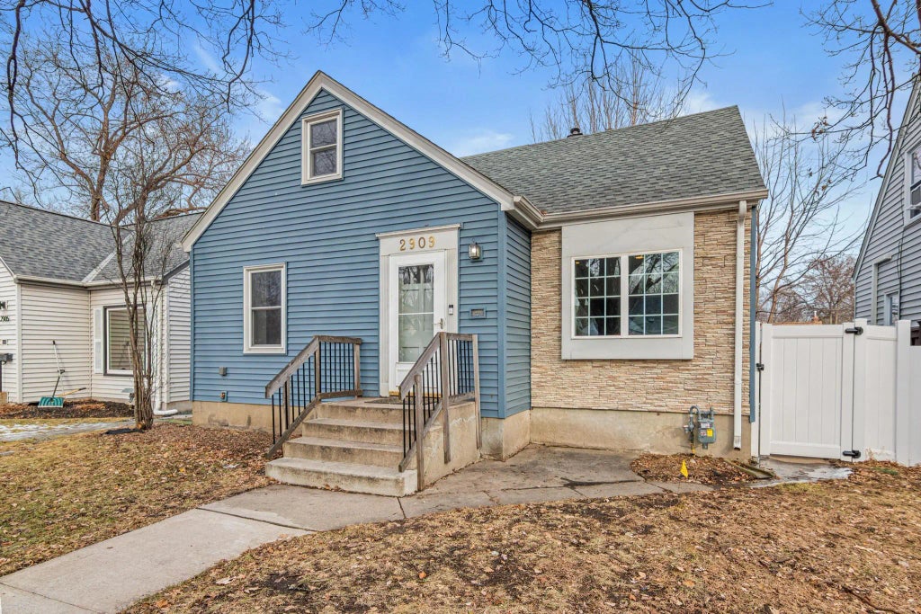 2909 Georgia Avenue S, Saint Louis Park