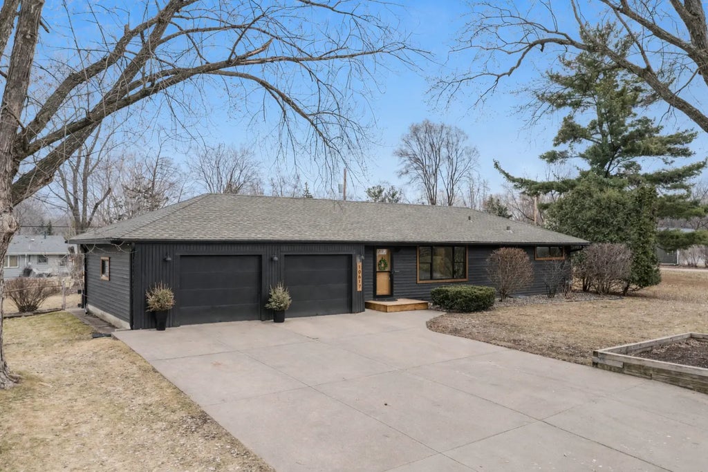 10617 Thomas Avenue S, Bloomington