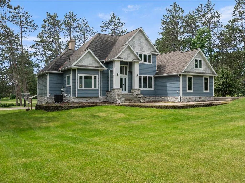 13849 Leaf River Road, Wadena