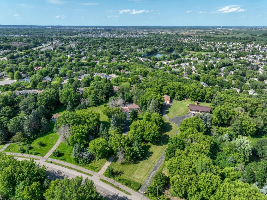 5305 190th Street W, Farmington