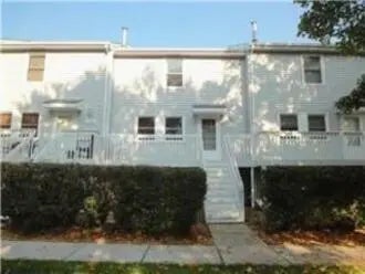 1730 Merrimac Lane N, Plymouth