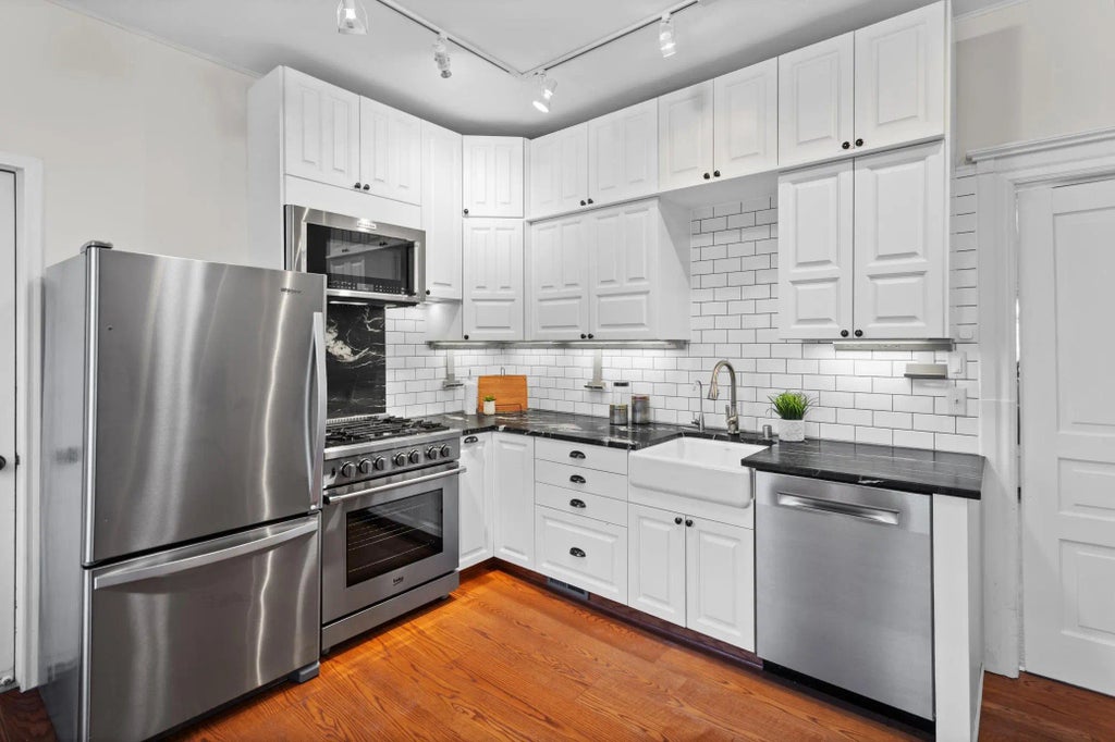 6016 Oxford Street, Saint Louis Park