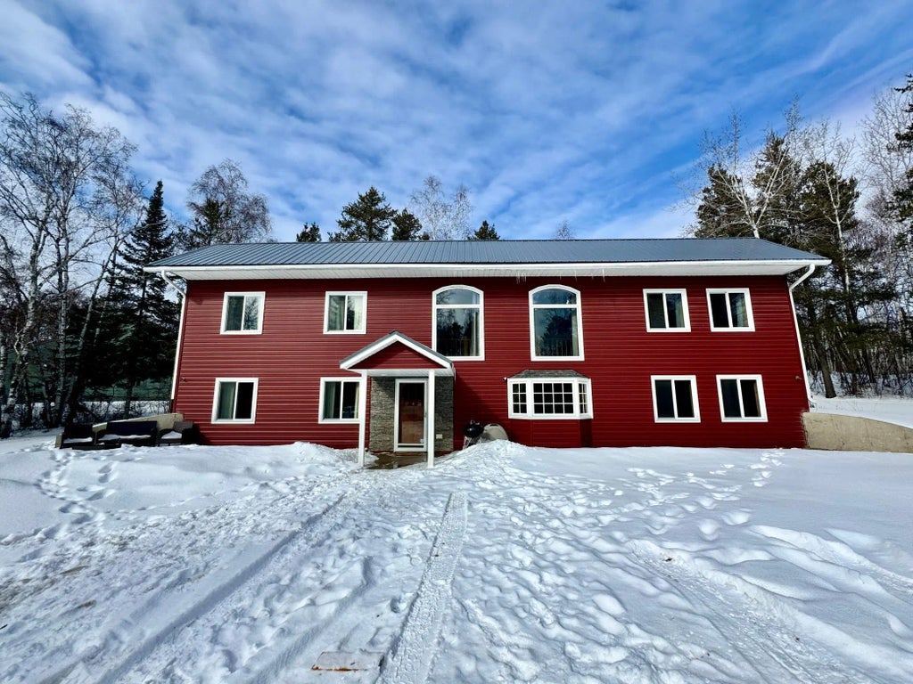 56483 350th Street, Warroad