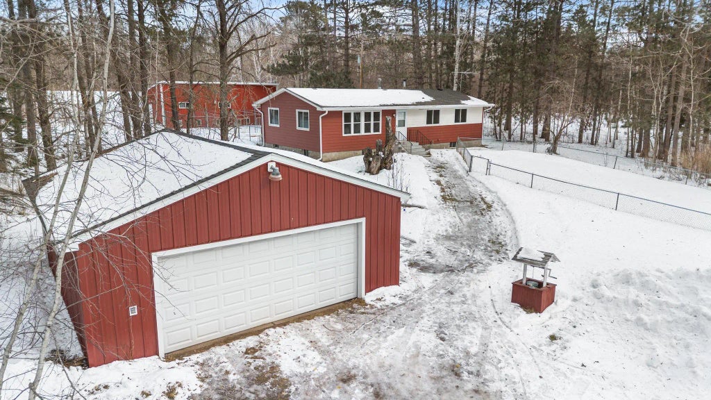 3770 Hautala Road, Cloquet