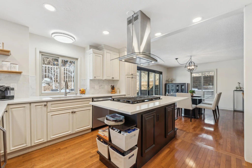 7720 Shaughnessy Road, Edina