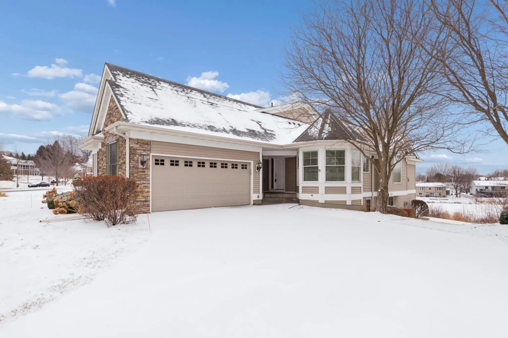 7188 Waterstone Lane, Woodbury