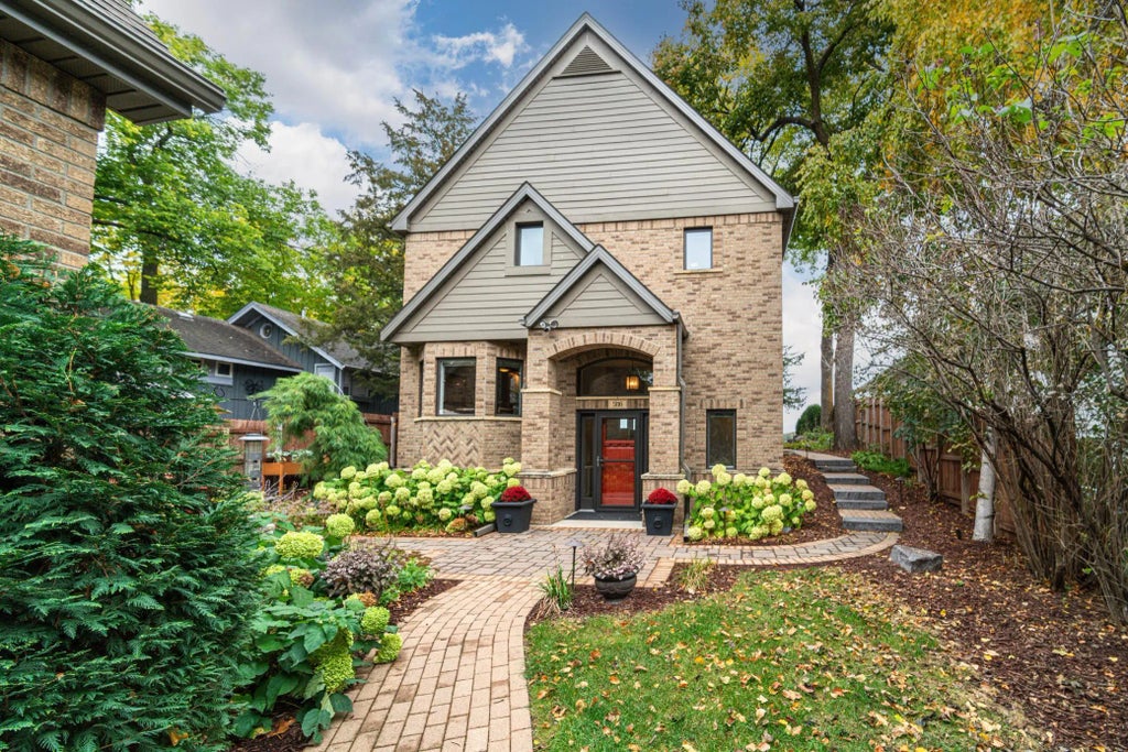 5116 Tuxedo Boulevard, Mound