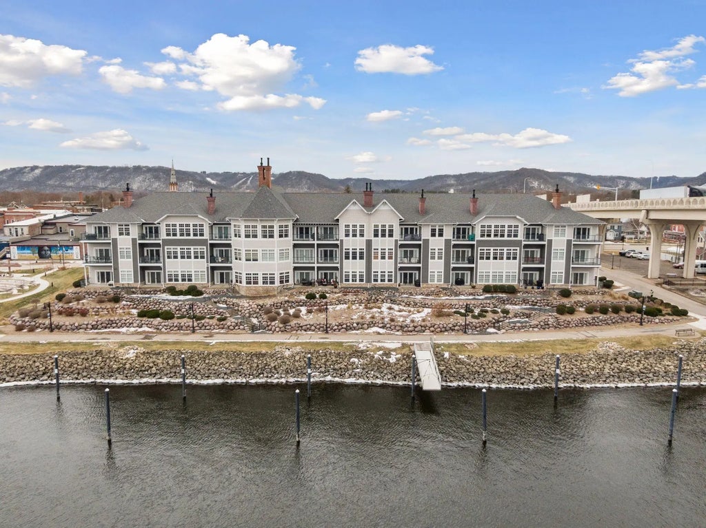 225 Lawrence Boulevard W 406, Wabasha