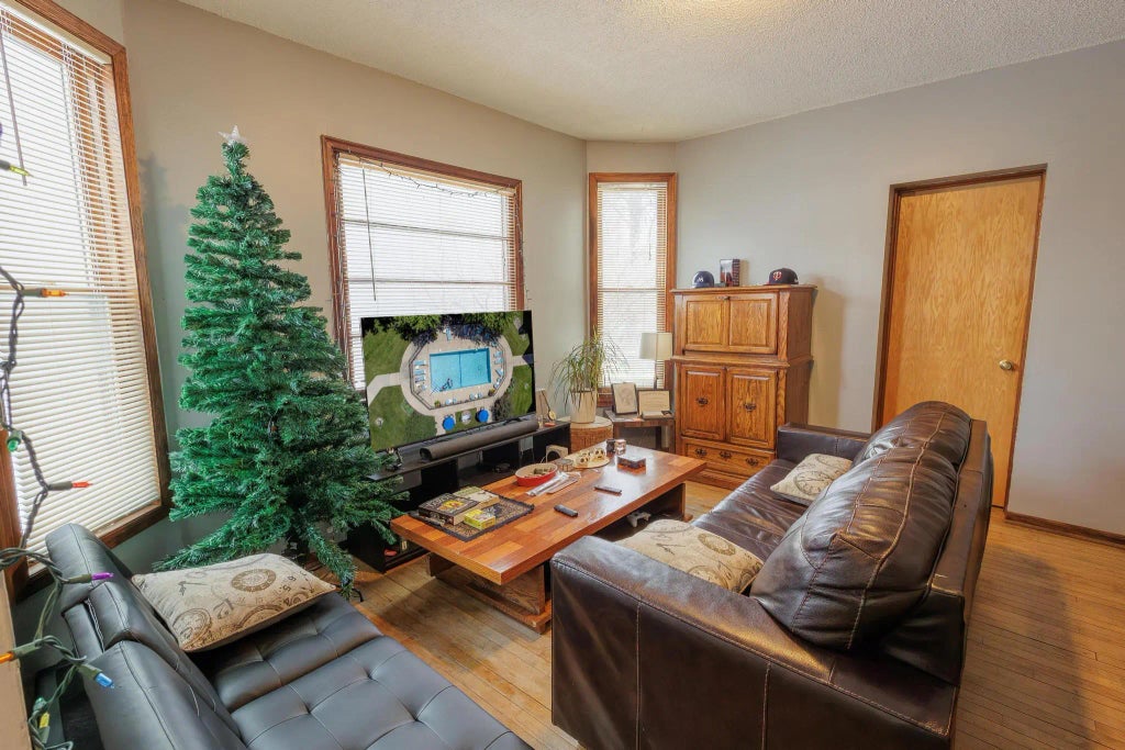 3427 Garfield Avenue, Minneapolis