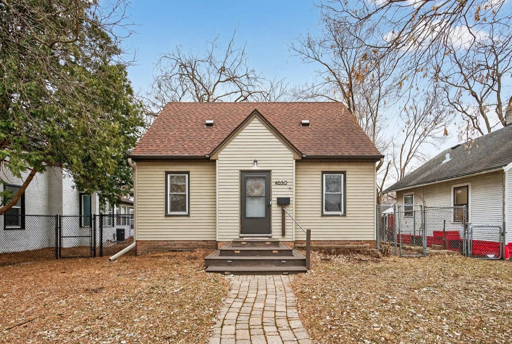 4650 Dupont Avenue N, Minneapolis