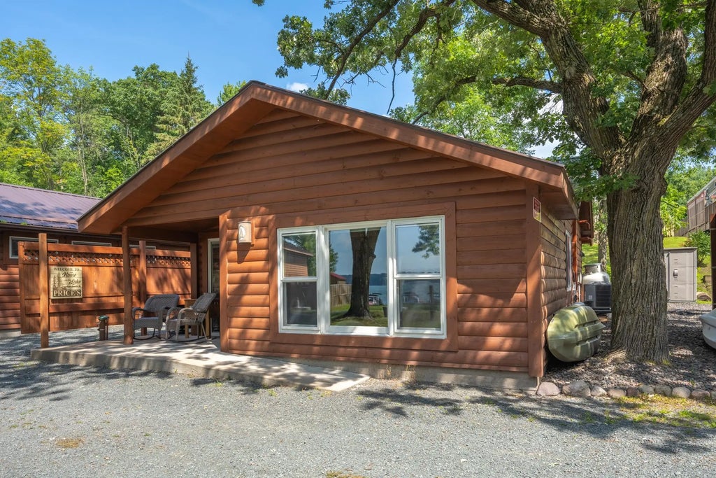 2368 109th Street, Luck