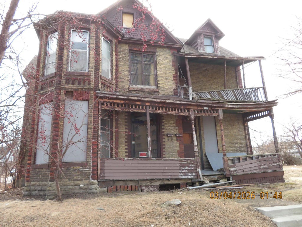 948 18th Avenue Ne, Minneapolis