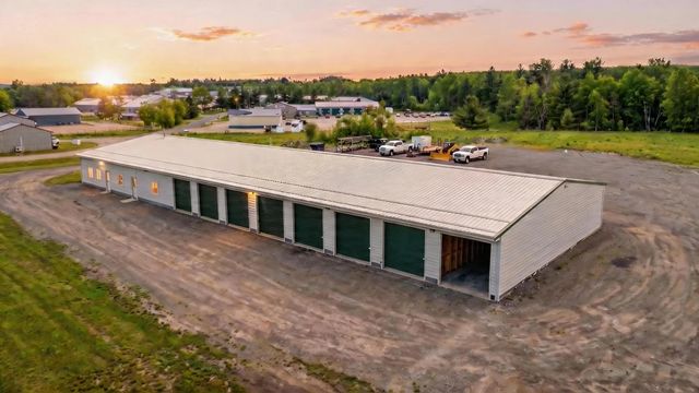 8055 Sautbine Road Nw, Walker