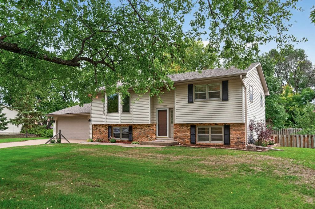 13931 Partridge Street Nw, Andover