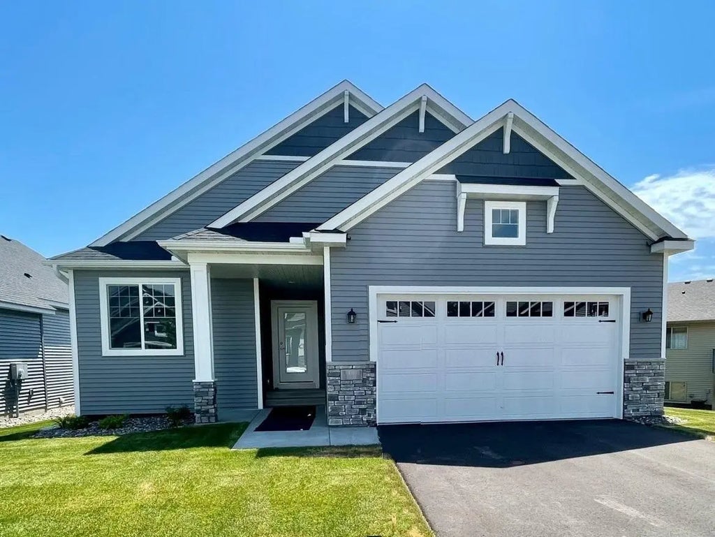 9033 Orchard Circle, Monticello