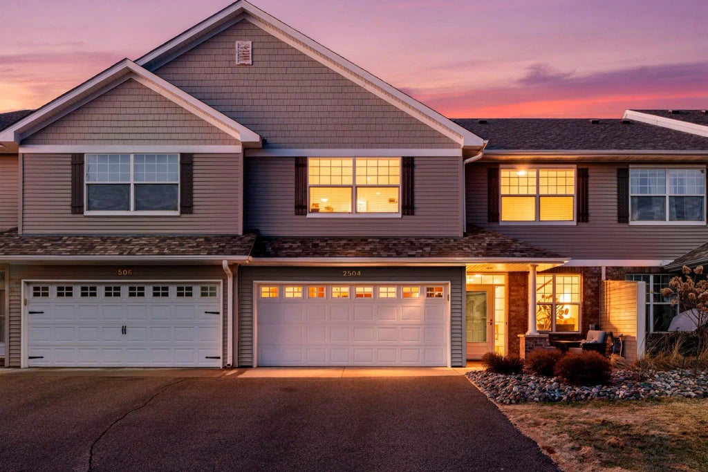 2504 Country View Drive, Northfield