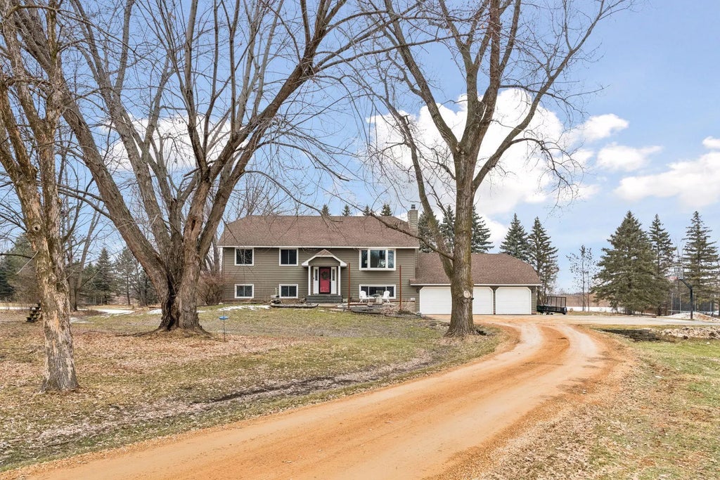 2500 Woodhaven Drive, Orono