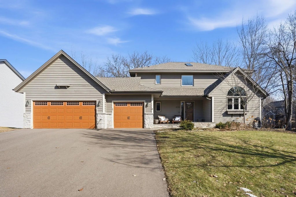 4136 Prairie Ridge Road, Eagan
