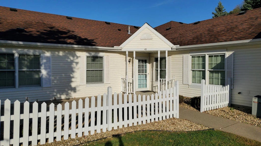 48 Thompson Avenue W 40, West Saint Paul