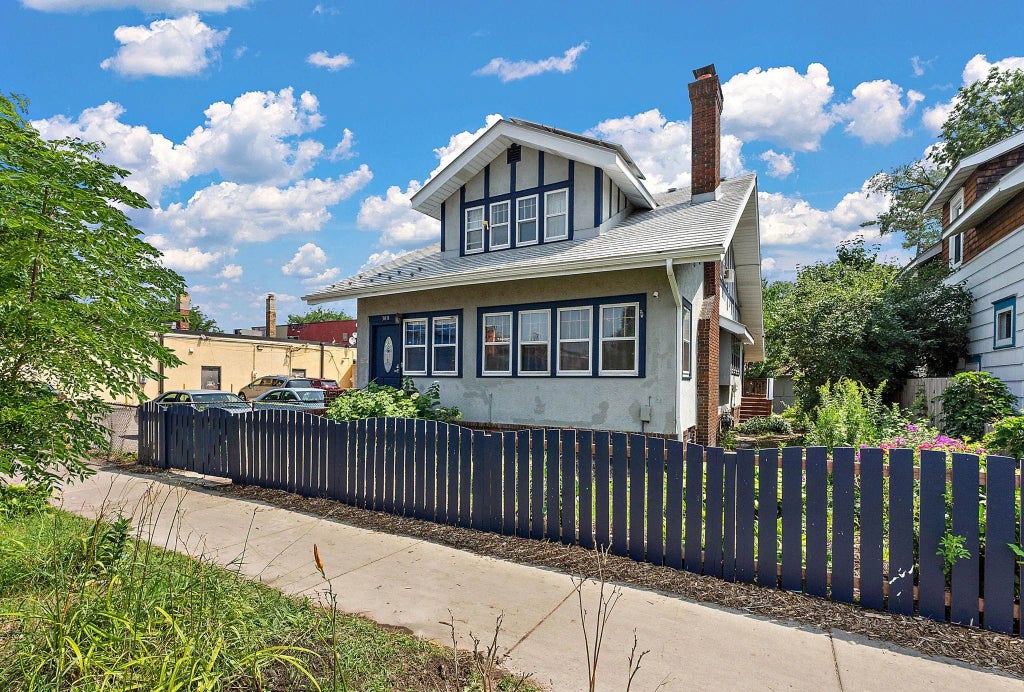 3011 17th Avenue S, Minneapolis