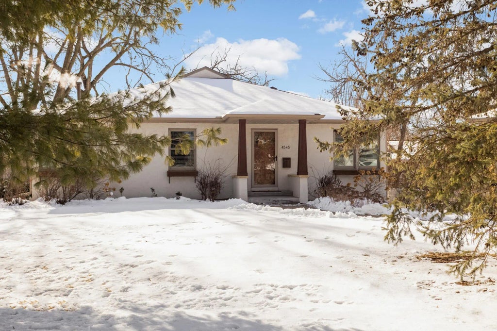 4545 Douglas Avenue, Golden Valley