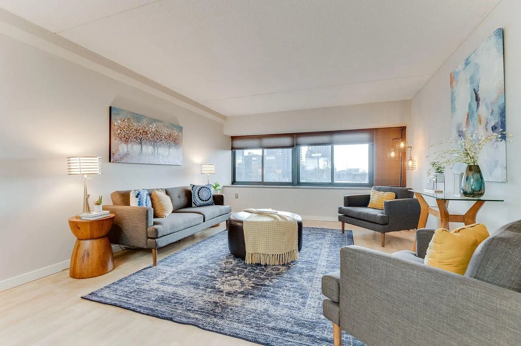 1920 S 1st Street 304, Minneapolis