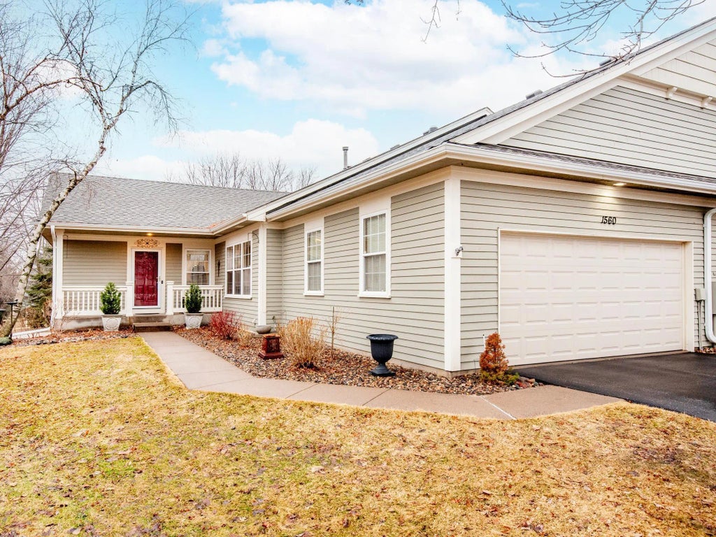 1560 Glenbeigh Knolls, Woodbury