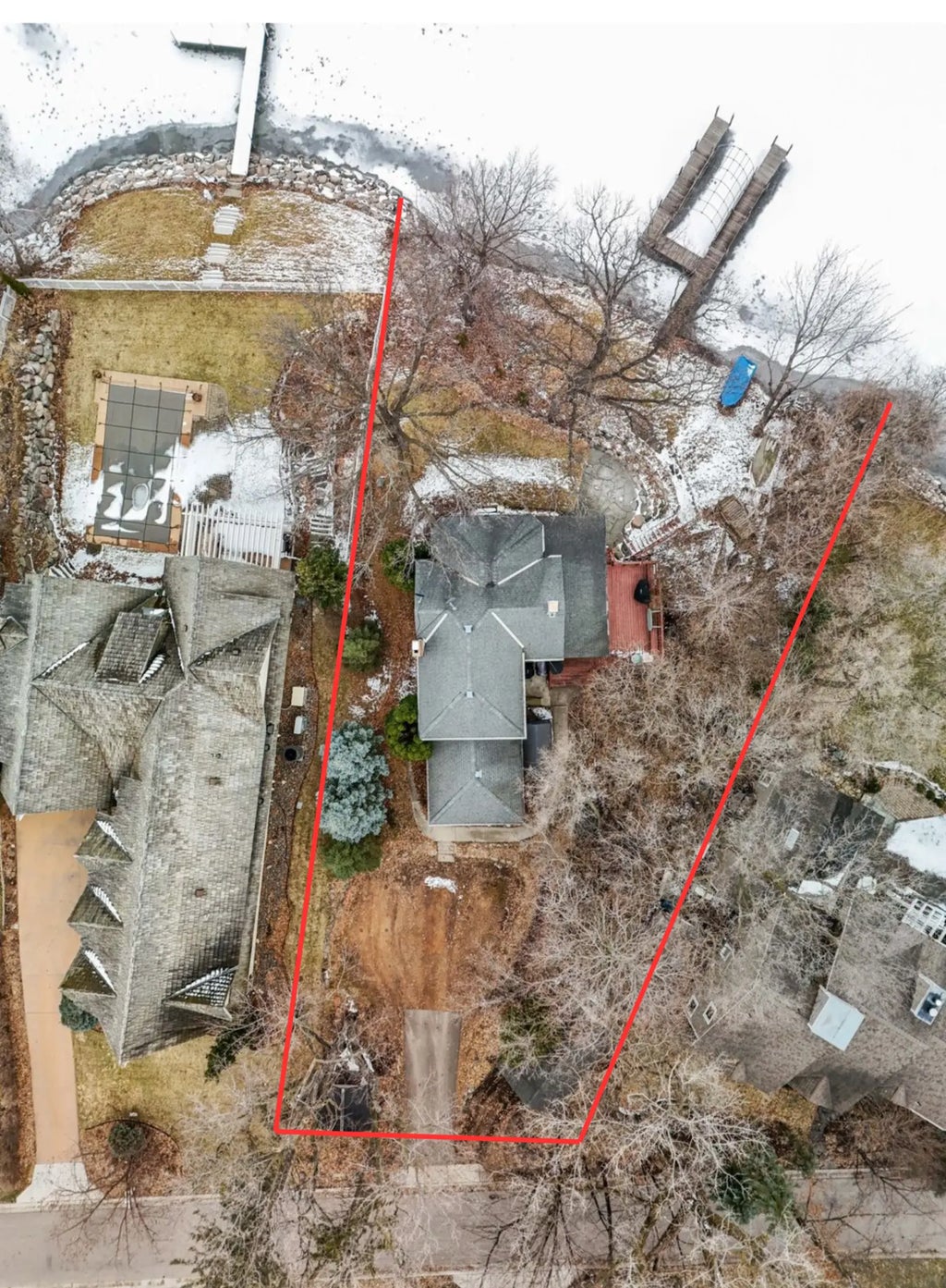 805 Hidden Lane, Excelsior