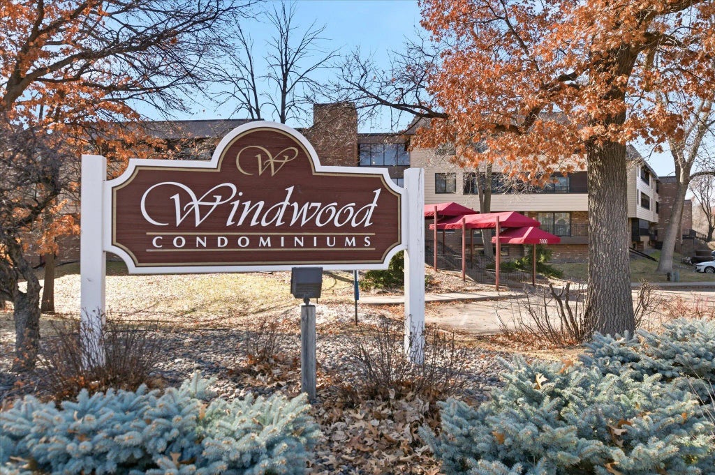 7500 Cahill Road 215c, Edina