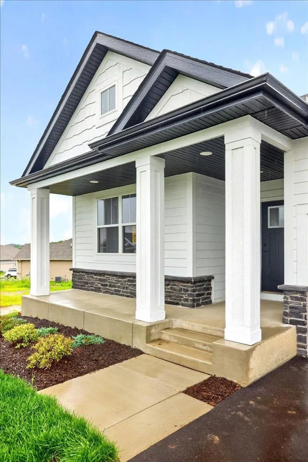 19430 Everglade Path, Farmington