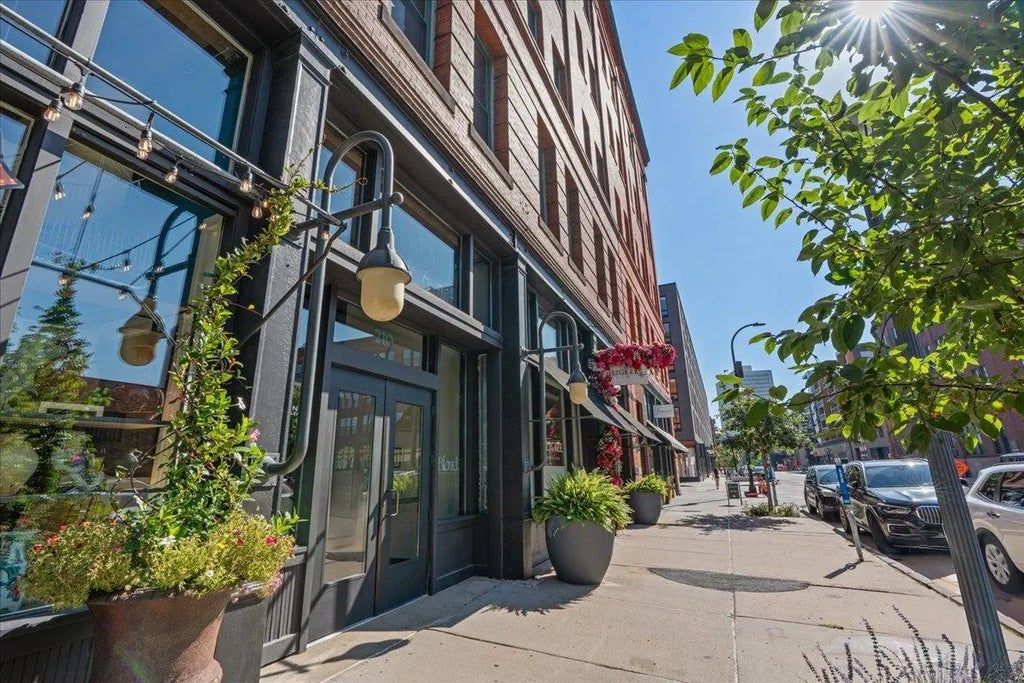 210 N 2nd Street 206, Minneapolis
