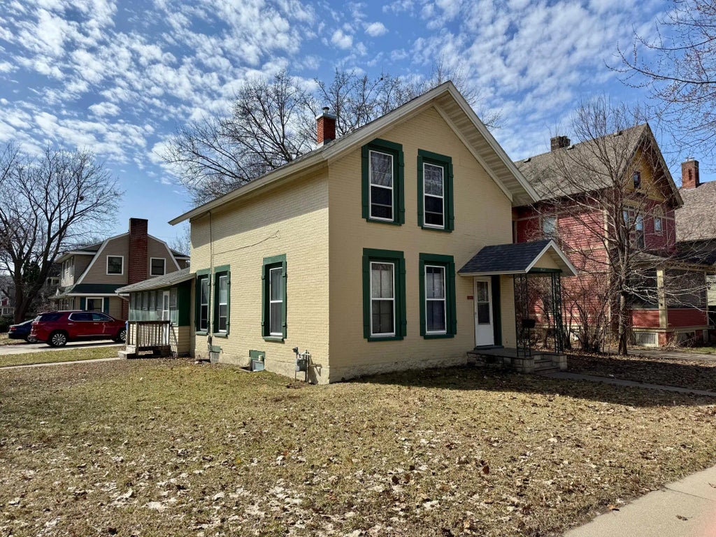 403 W (6th) Broadway Street, Winona