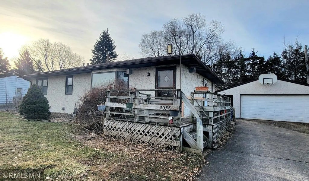 2078 Diffley Road, Eagan