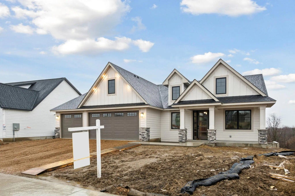 3757 Brookside Drive, Chaska